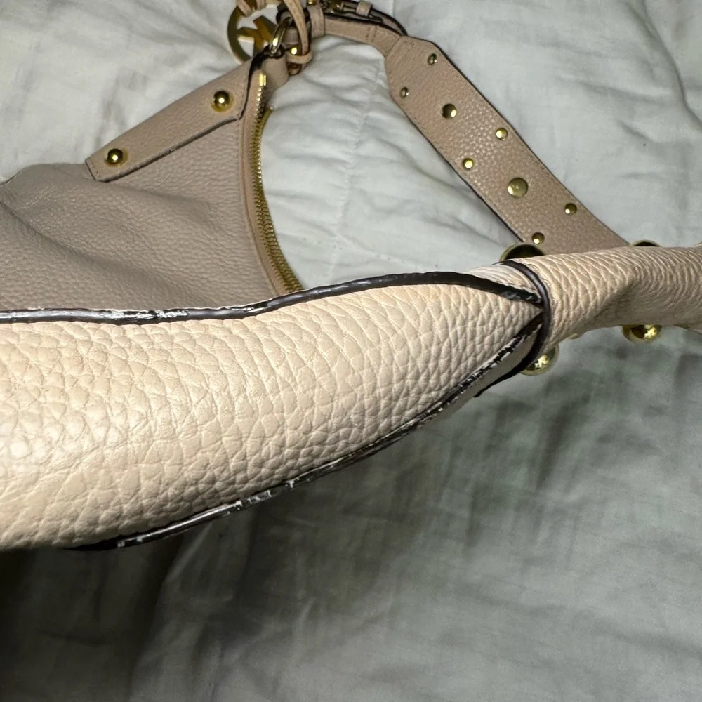 Michael Kors Women’s Tan pebbled leather hobo